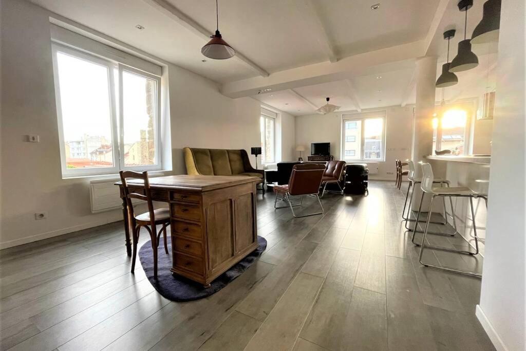 Superbe Loft 100M2 Proche Cathedrale Avec Parking Apartment Reims Exterior photo